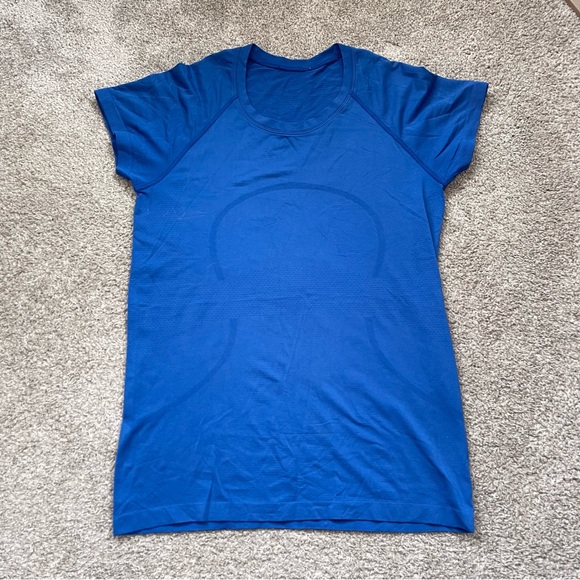 Tops - Lululemon Swiftly Tech Blue Short Sleeve Athletic Shirt